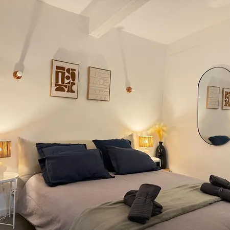 Chic Et Cosy, Hyper Centre Apartment